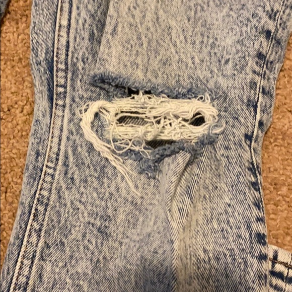 Abercrombie & Fitch 90’s Skinny High Rise Jean - Picture 4 of 5